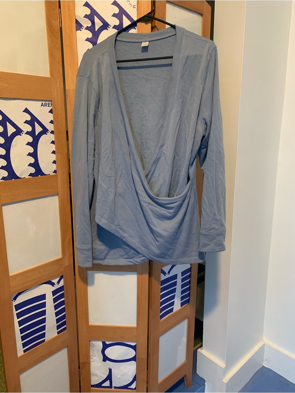 Old Navy Active Wrap Top